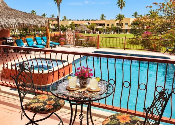 Casa Sydney With Pool, Hot Tub And Golf Course Views San José del Cabo