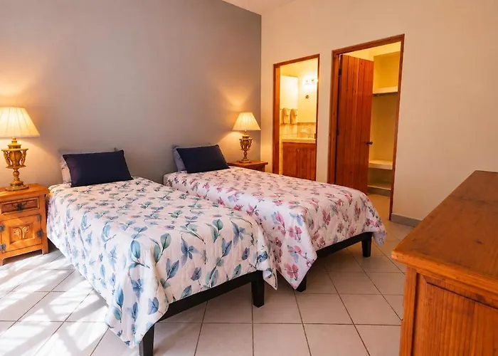 Casa Sydney With Pool, Hot Tub And Golf Course Views San José del Cabo