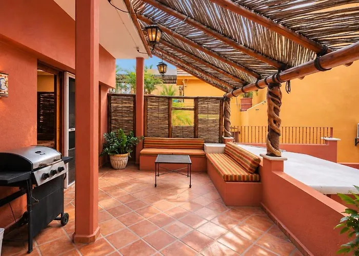 Casa Sydney With Pool, Hot Tub And Golf Course Views Apartamento